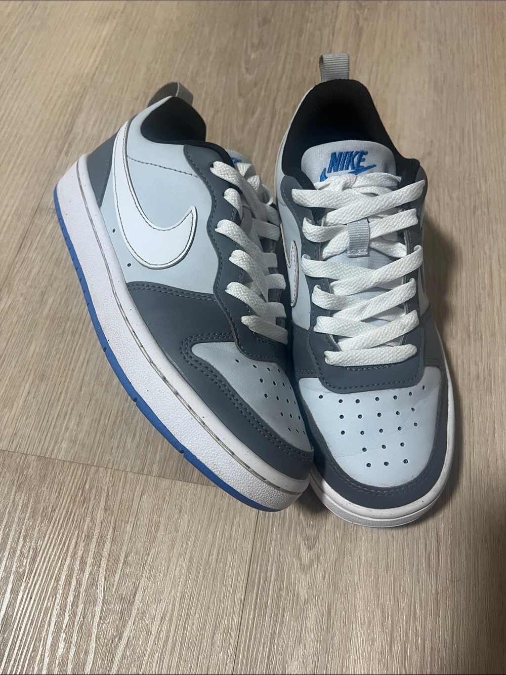 Nike kids Court Borough Low Sneakers